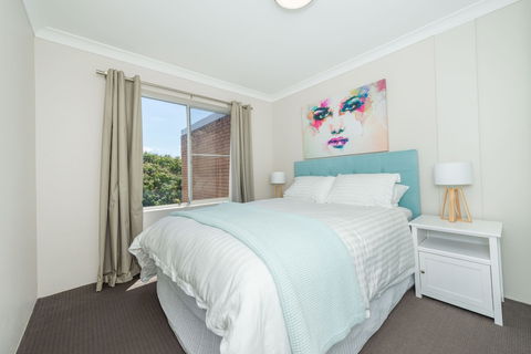 Bella Vista Unit 19 Shoal Bay - New South Wales Tourism  6