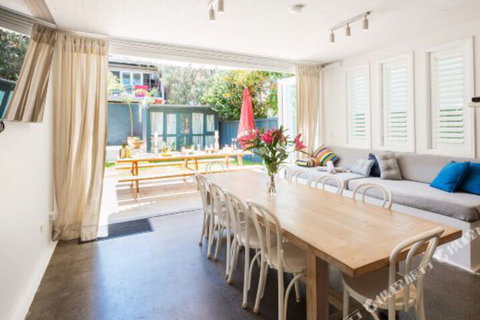 Bondi Hide Away Sydney - New South Wales Tourism  7