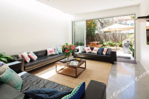 Bondi Hide Away Sydney - New South Wales Tourism  5