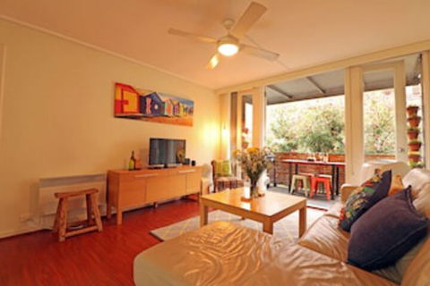 Colour Pop - Rejuvenate Stays - New South Wales Tourism  0