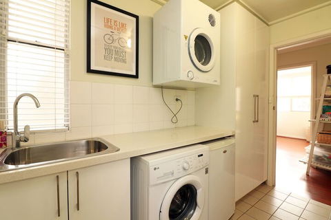 Colour Pop - Rejuvenate Stays - New South Wales Tourism  7