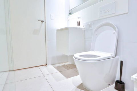 South Yarra Claremont Apartment - New South Wales Tourism  7