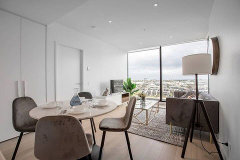 Delightful 2BR Riverview@docklands - New South Wales Tourism  6