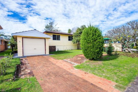Gretel Cl 4 Nelson Bay - New South Wales Tourism  0