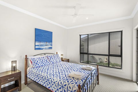 Fingal Breeze At Fingal Bay - New South Wales Tourism  7