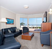 Breakwater Apartment Unit 104 / 2 Messines Street