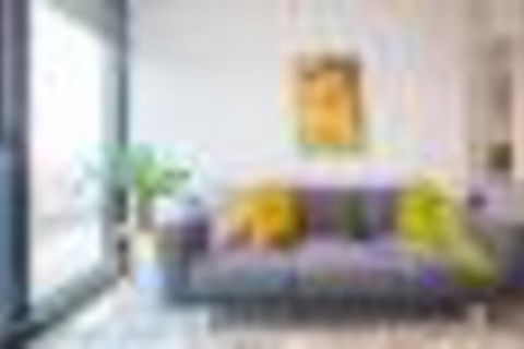 GUSTAVs THE KISS 2Bed Brisbane CBD Netflix - New South Wales Tourism  6