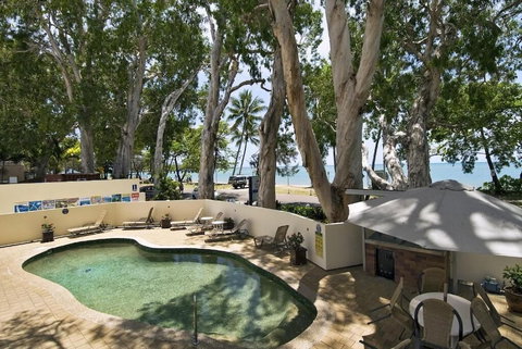 On Palm Cove Beachfront Apartments - New South Wales Tourism  1