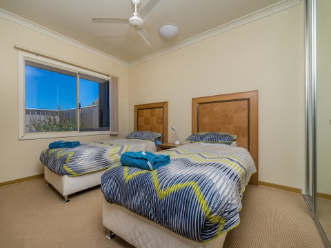 Seafront Unit 60 - New South Wales Tourism  3