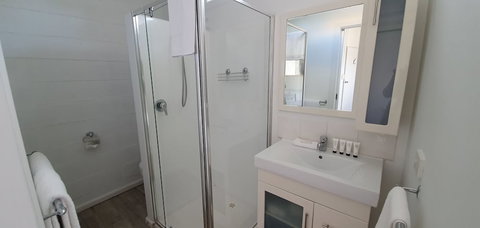 Beach Holiday Apartments Motel - New South Wales Tourism  2