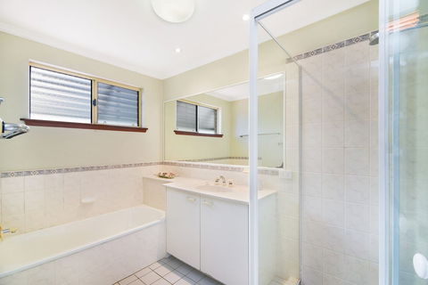 Vaai Moana - 5/10 Oriole Avenue - New South Wales Tourism  4