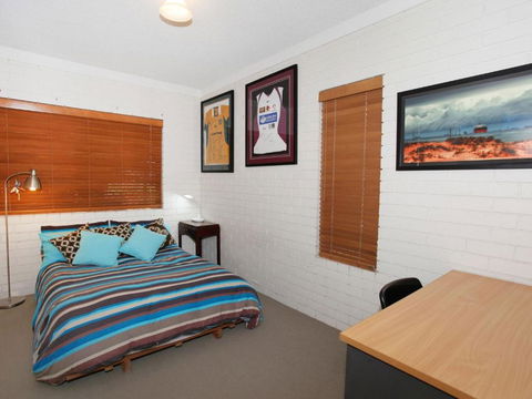 Anjuna 2 2 BDRM Budget Stay On Canal - New South Wales Tourism  5