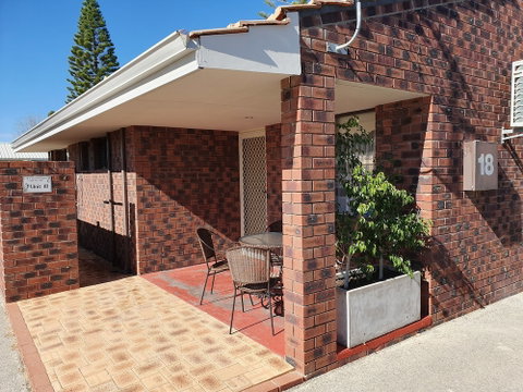 Ocean Beach Chalet 18 - New South Wales Tourism  1