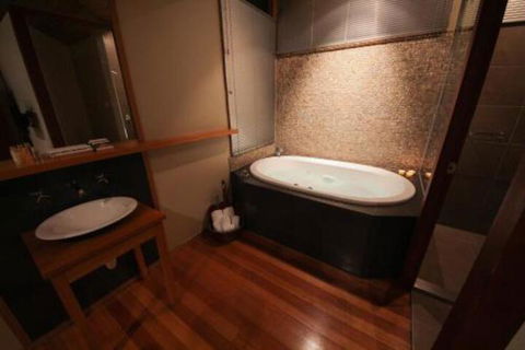 Indulge At Hepburn - New South Wales Tourism  0