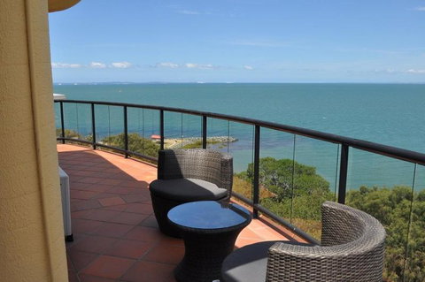 Sunset Sails Redcliffe - New South Wales Tourism  1