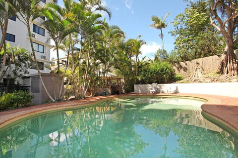 Unit 5 Phoenix Apartments 1736 David Low Way Coolum Beach LINEN INCLUDED 500 Bond - New South Wales Tourism  3