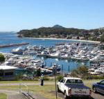 1 Laman Lodge 15 Laman Street stunning air conditioned unit with water views  WIFI - New South Wales Tourism 