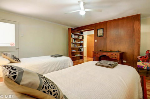 SerenityatMontville - New South Wales Tourism  2