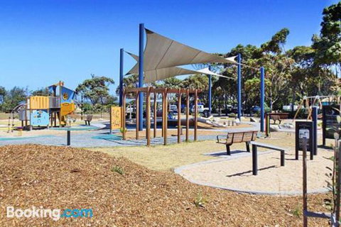 Beachcomber1 - New South Wales Tourism  3