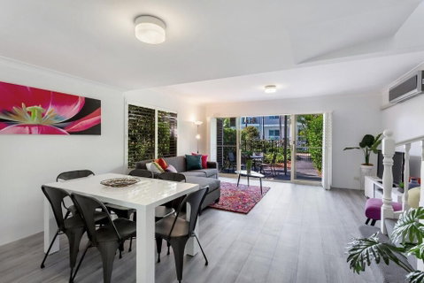 Pacific Blue Townhouse 351 265 Sandy Point Road - New South Wales Tourism  5