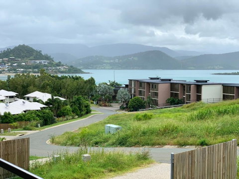 DAYDREAMING Airlie Beach Water Views & Only 200m To Boardwalk. - New South Wales Tourism  2