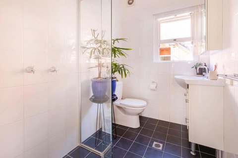 Beautiful Beach Home In Superb Location - New South Wales Tourism  6