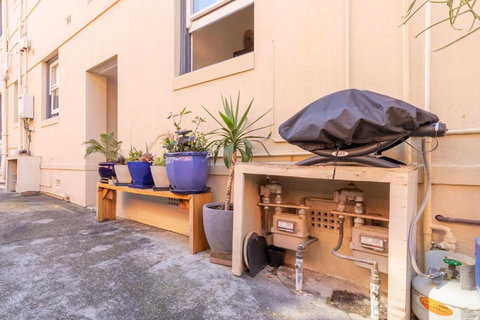 Beautiful Beach Home In Superb Location - New South Wales Tourism  3