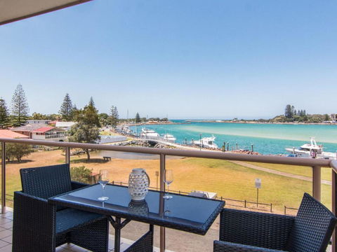 Shoreline 7 With 180 Degree Water Views - New South Wales Tourism  2
