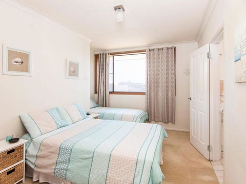 Shoreline 7 With 180 Degree Water Views - New South Wales Tourism  3