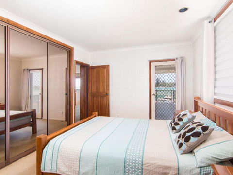 Shoreline 7 With 180 Degree Water Views - New South Wales Tourism  6