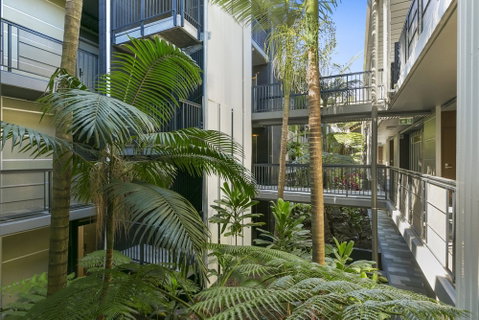 Footsteps To The Heart Of Noosa And A View! - New South Wales Tourism  1