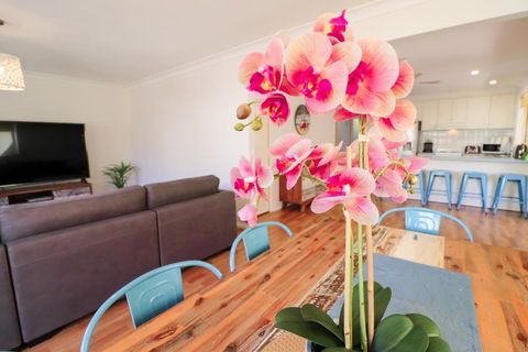 Lakelandia - New South Wales Tourism  4