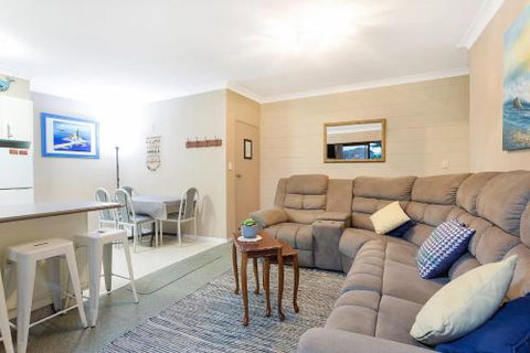 Apollo Unit 7 - New South Wales Tourism  1