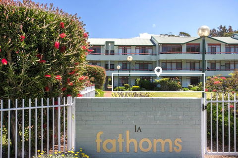 Ocean Breeze Fathoms 3 - New South Wales Tourism  5
