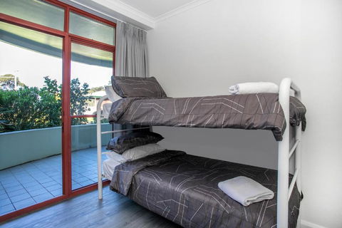 Ocean Breeze Fathoms 3 - New South Wales Tourism  3
