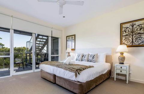 COASTAL SOUL VILLA At BROADBEACH - New South Wales Tourism  6