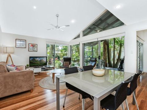 Mobys On Redgum 11 - New South Wales Tourism  6