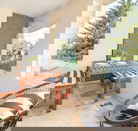 Coogee Beach Pad - New South Wales Tourism 