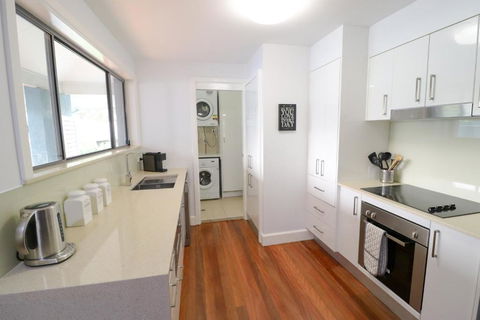 Bluewater Executive Villa In Raffertys Resort - New South Wales Tourism  6
