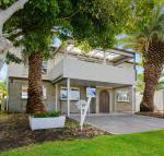 SANTORINI BEACH HOUSE SAFETY BEACH