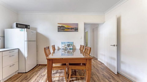 Sounds Of Sunshine Whole House - New South Wales Tourism  3