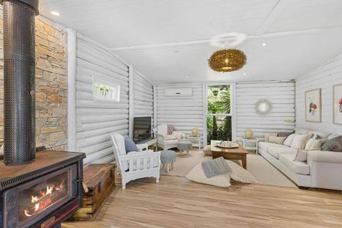 MARTHA COTTAGE Mt. MARTHA - New South Wales Tourism  0