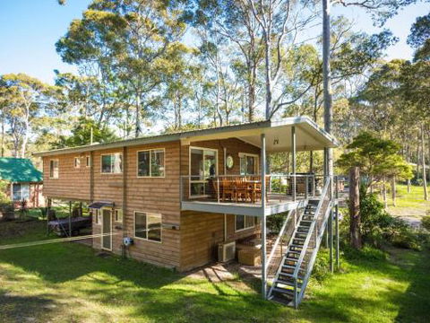 Mystery Bay Retreat - New South Wales Tourism  0