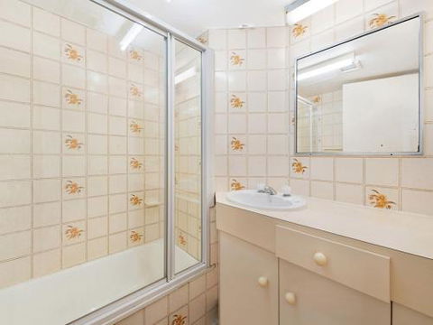Unit 13 Oceanic Kings Beach - New South Wales Tourism  1