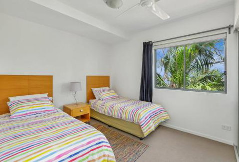 Unit 6 Rainbow Sea Rainbow Beach Amazing Ocean Views Aircon Wi Fi Pool Walk To Beach - New South Wales Tourism  1