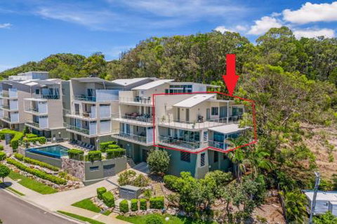 Unit 6 Rainbow Sea Rainbow Beach Amazing Ocean Views Aircon Wi Fi Pool Walk To Beach - New South Wales Tourism  5