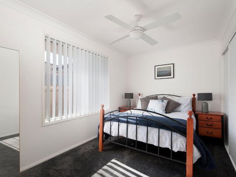 The Fingie At Fingal Bay - New South Wales Tourism  4