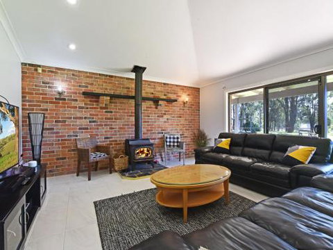 Just Listed Blaxlands Homestead The Very Best Location In The Valley Walk To Everything - New South Wales Tourism  0