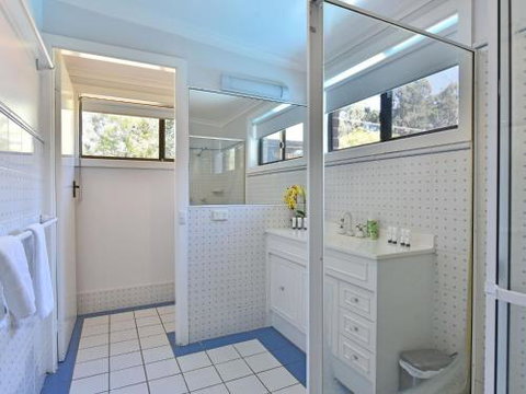 Just Listed Blaxlands Homestead The Very Best Location In The Valley Walk To Everything - New South Wales Tourism  2