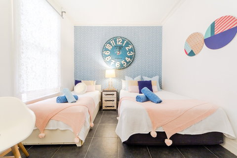 Bondi Beachfront Stay - New South Wales Tourism  5